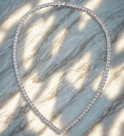 שרשרת טניס V-Shape מואסנייט
